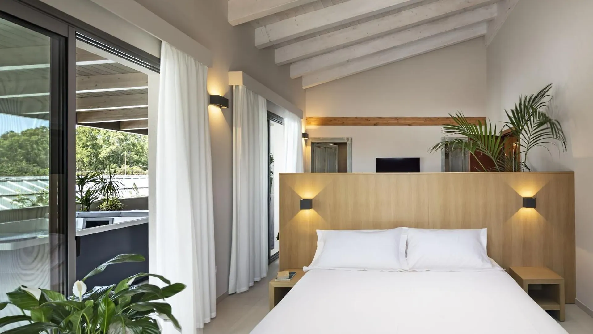 Ros'E Mari Green Home Hotel Oristano